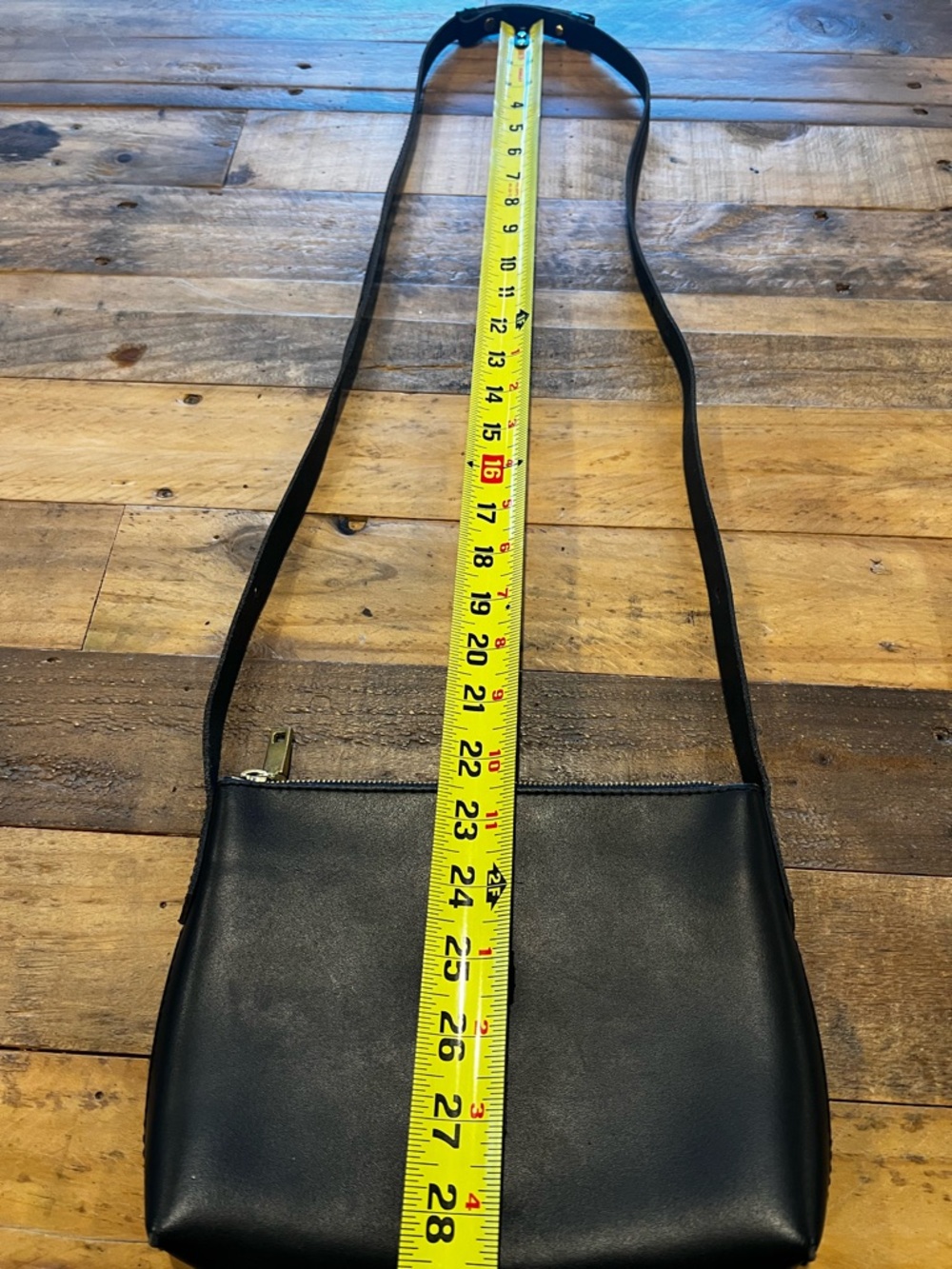 J.Crew Black Leather Crossbody Bag Minimalist Gold Hardware EUC - Picture 5 of 7